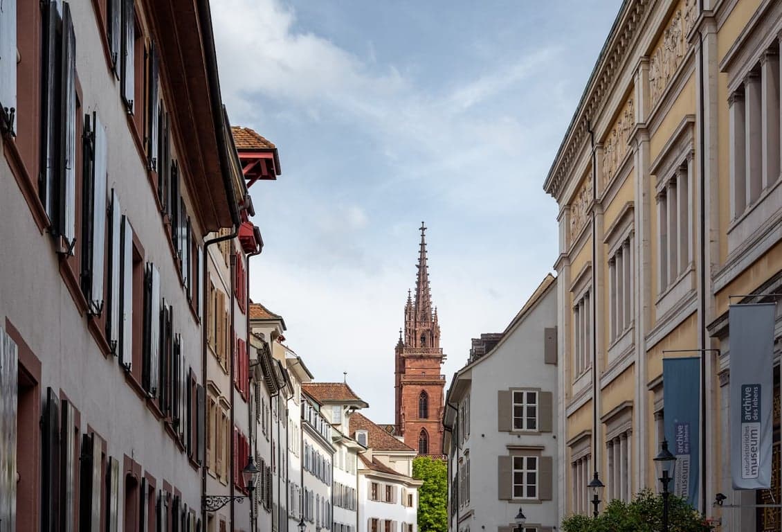 Understanding Python Dictionaries with Real-World Examples ...